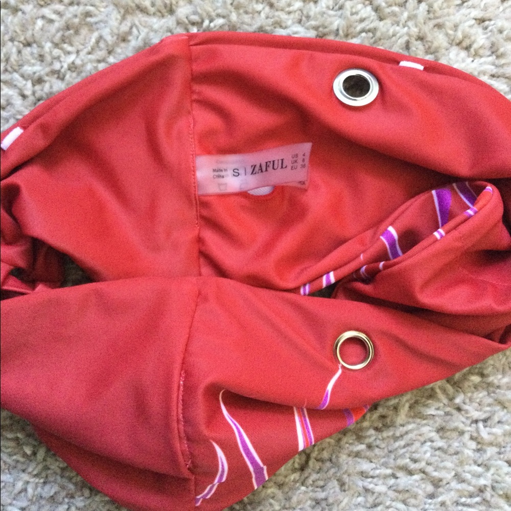 🔥🔥🔥HOST PIC🔥🔥🔥 Flaming Red Bikini - Picture 3 of 16
